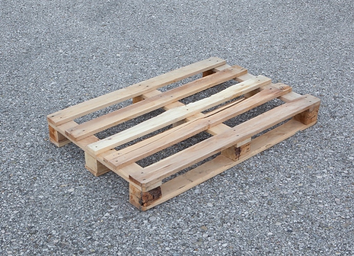 1200x800, gebraucht, 5-7 Deckbretter, Brettstärke 17-19mm, belastbar bis ca 800 kg